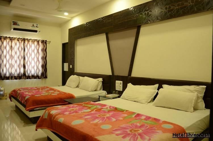 Hotel Shreenath Ahmedabad Exterior foto