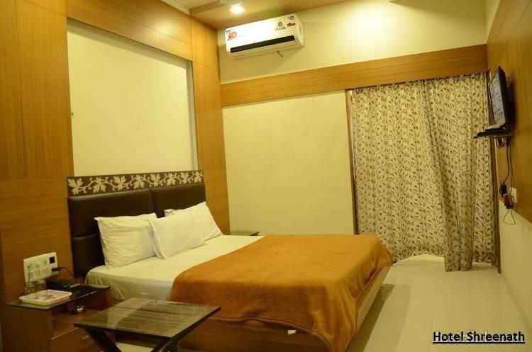 Hotel Shreenath Ahmedabad Exterior foto